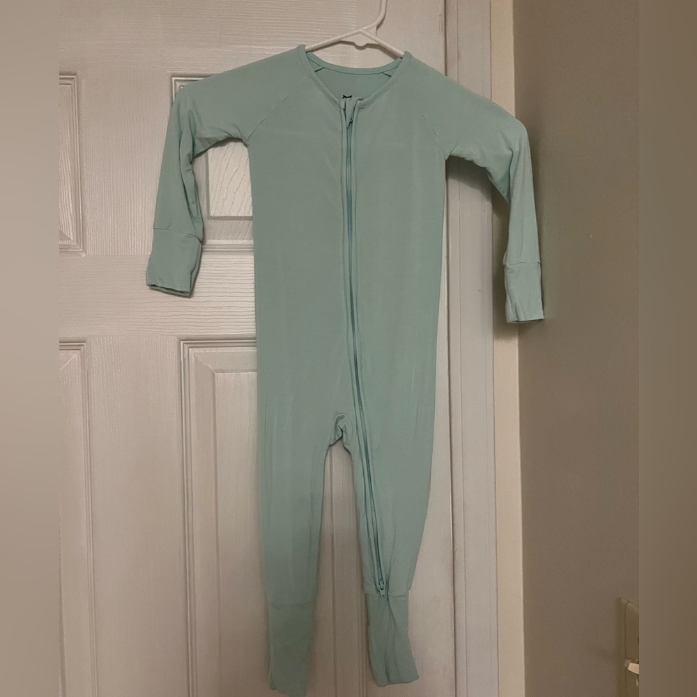 Sea foam green Little Sleepies